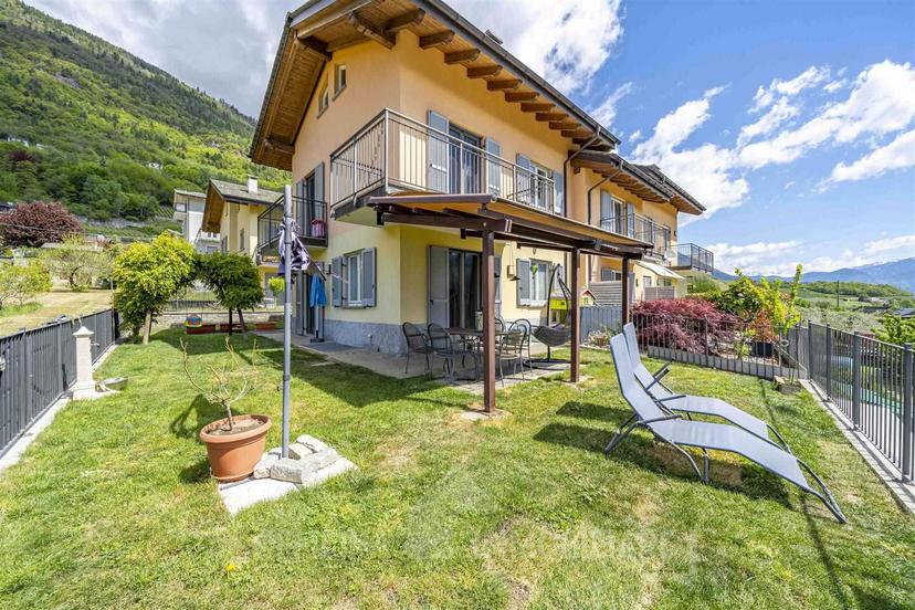 Villa bifamiliare in Via Chioso, Tresivio — foto 3 di 5