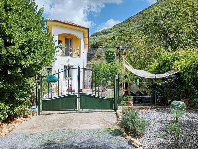 Casa indipendente, Chiusanico — foto 3 di 5