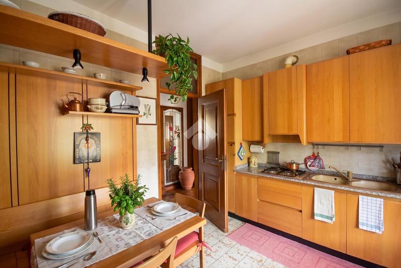 Villa in Via Resegone, Seregno — foto 3 di 5