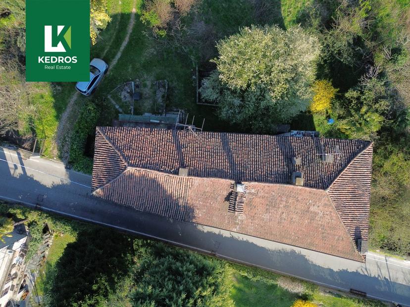 Casa indipendente in Via Leggiuno 19, Laveno-Mombello — foto 2 di 5