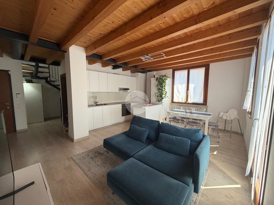Trilocale in Località Turchetti 9, Valeggio sul Mincio