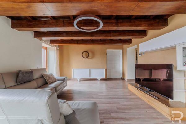 Villa a schiera in Strada Regionale della Garfagnana, Castelnuovo di Garfagnana — foto 3 di 5