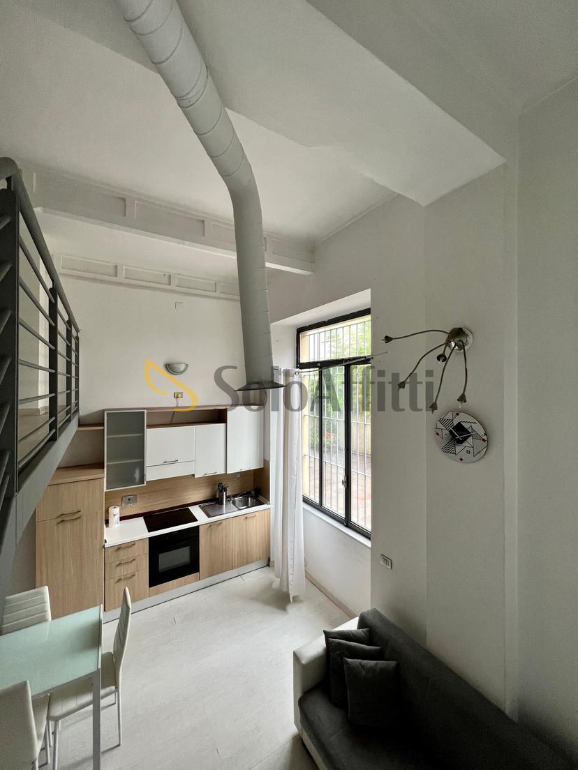 Loft in Via Crescentino 25, Torino
