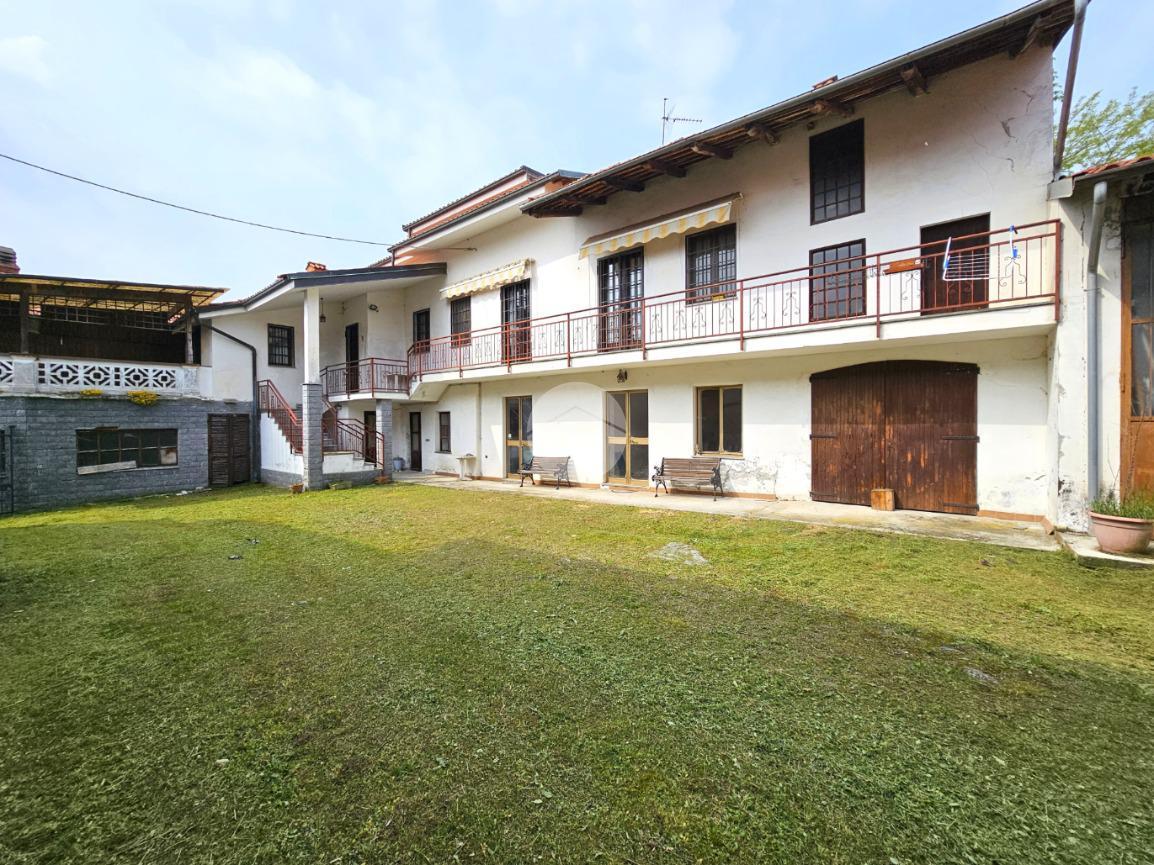 Casa indipendente in Via Giuseppe Garibaldi 24, Orio Canavese