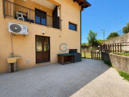 Villa trifamiliare in Via Rucci 12, Marcellinara