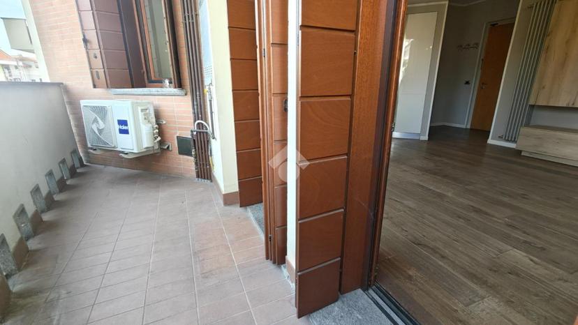 Trilocale in Via U. Foscolo 11, Senago — foto 3 di 5