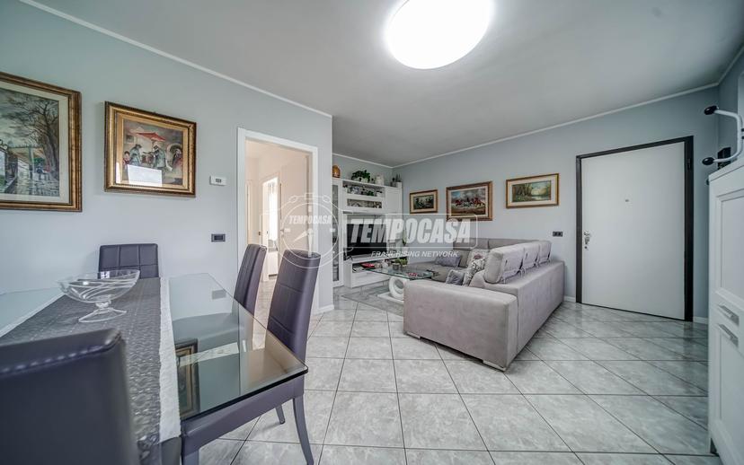 Trilocale in Via Massimo d'Antona, Castelletto sopra Ticino — foto 3 di 5
