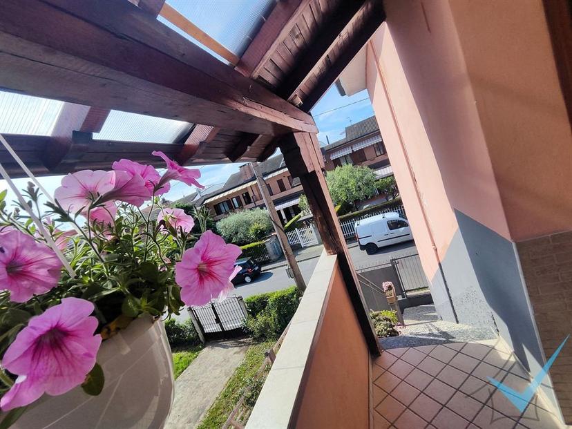 Trilocale in Via Pasteur 5, Limbiate — foto 4 di 5
