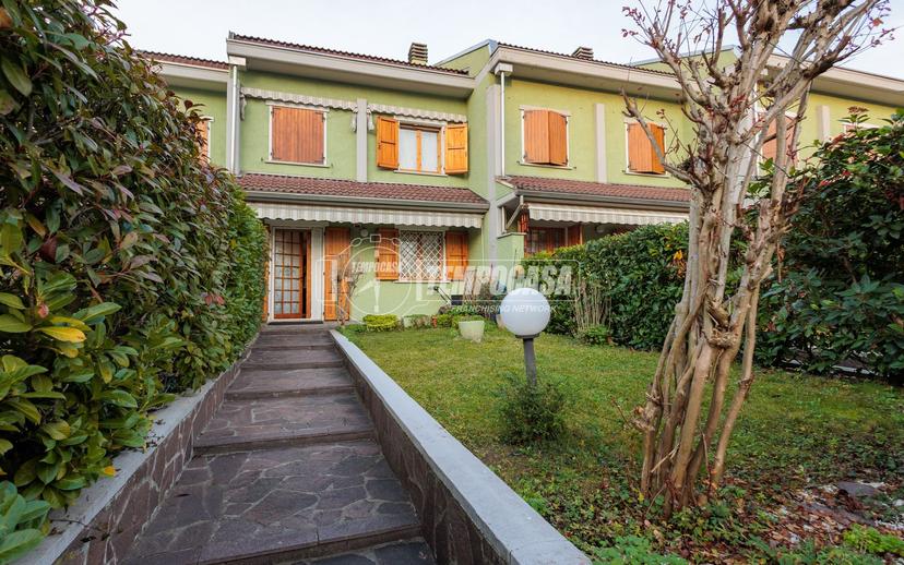 Villa a schiera in Via Valli 26, Collecchio — foto 5 di 5