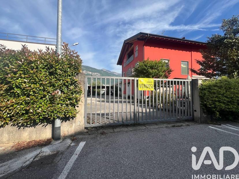 Villa in Viale del Lavoro 7, Rovereto — foto 3 di 5