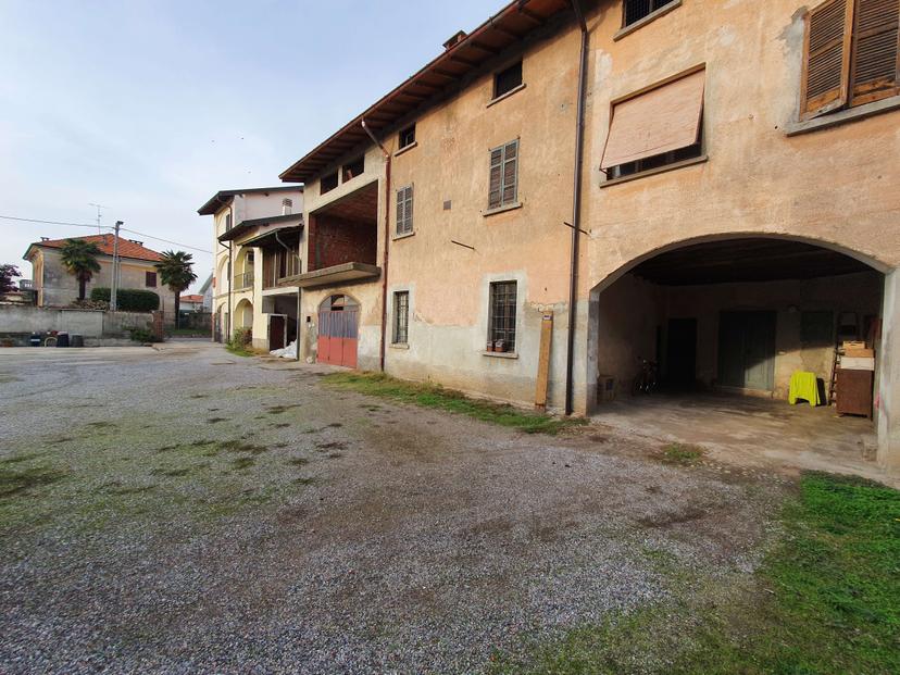 Rustico in Via Trieste, Fenegrò — foto 5 di 5