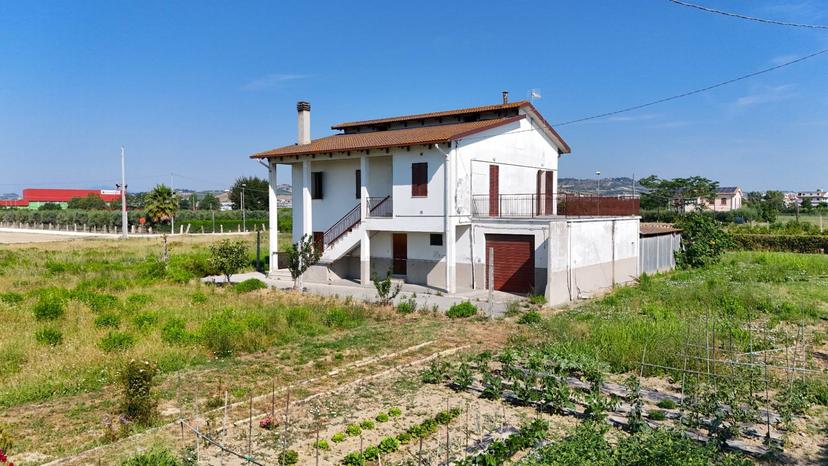 Casa indipendente in Contrada Sentina 6, San Benedetto del Tronto — foto 2 di 5
