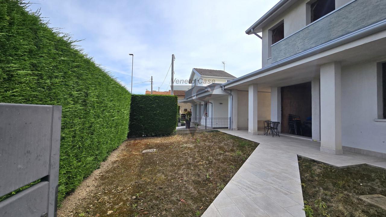Villa a schiera, Campagna Lupia