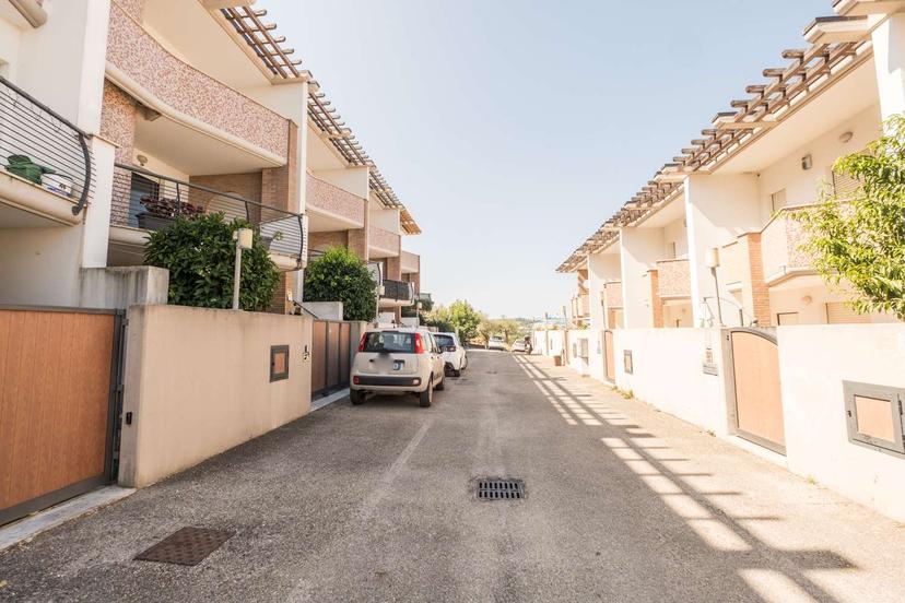 Villa a schiera, Cappelle sul Tavo — foto 2 di 5