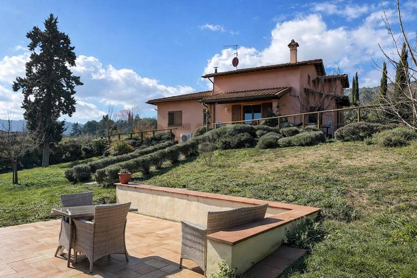 Villa in Via Pio III 8, Sarteano — foto 2 di 5