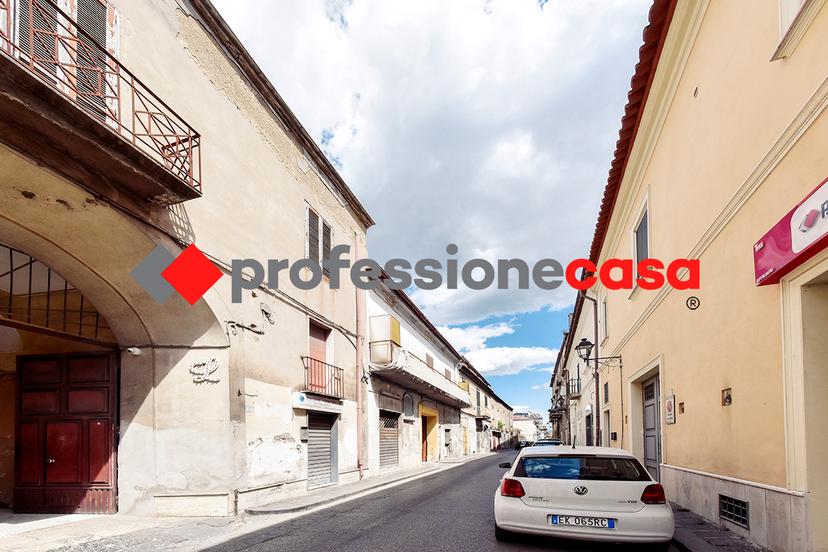 Quadrilocale in Via Appia 9, San Nicola la Strada — foto 2 di 5