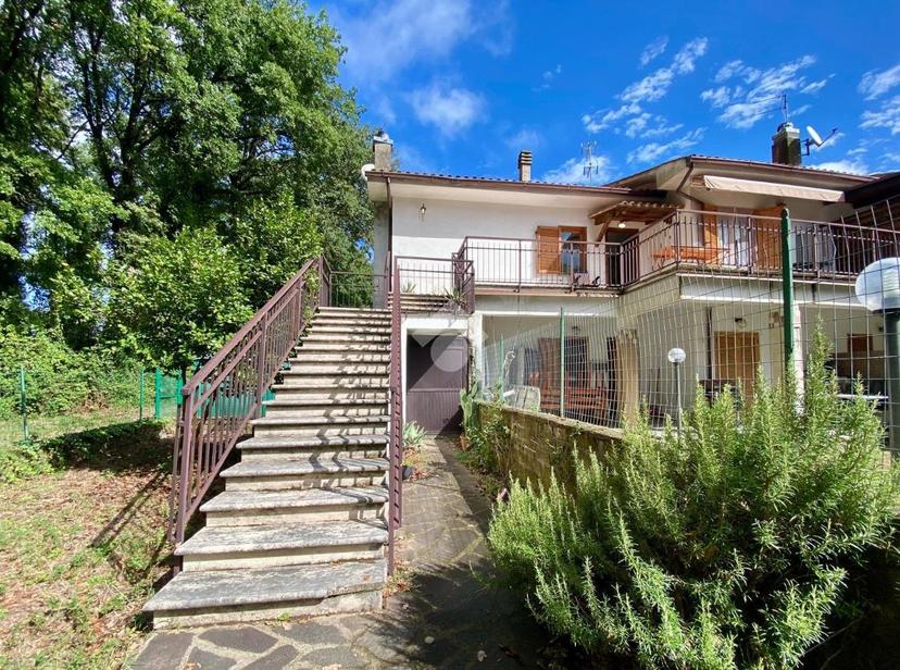 Villa in Via dei Pini 68, Valentano — foto 3 di 5