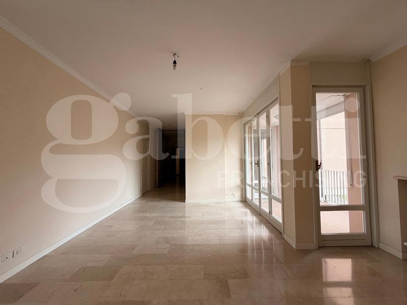 Quadrilocale in Via XI Febbraio 2, Lecco — foto 4 di 5
