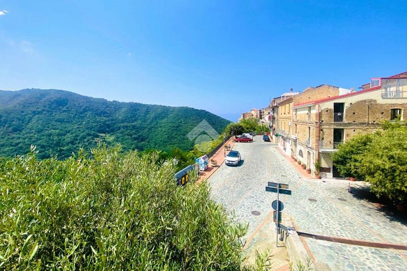 Casa indipendente in Via Michele Bianchi, Belmonte Calabro — foto 3 di 5