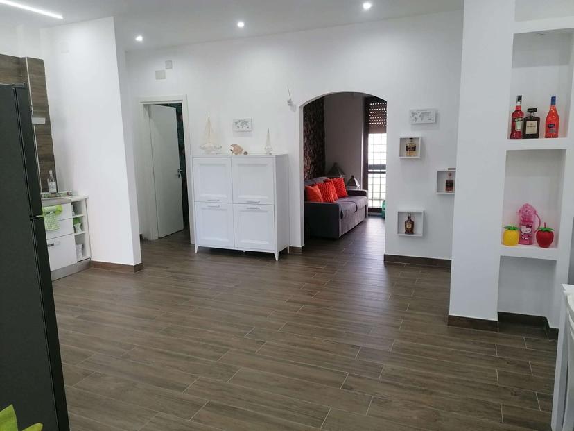 Villa unifamiliare in Viale Brunelleschi, Castel Volturno — foto 2 di 5