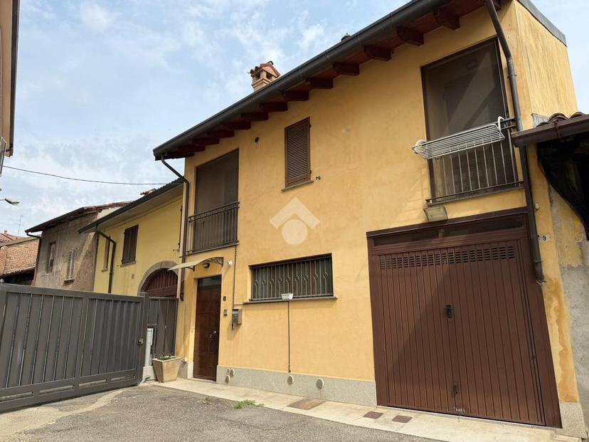 Casa indipendente in Via Chiusa 9, Pontirolo Nuovo — foto 2 di 5