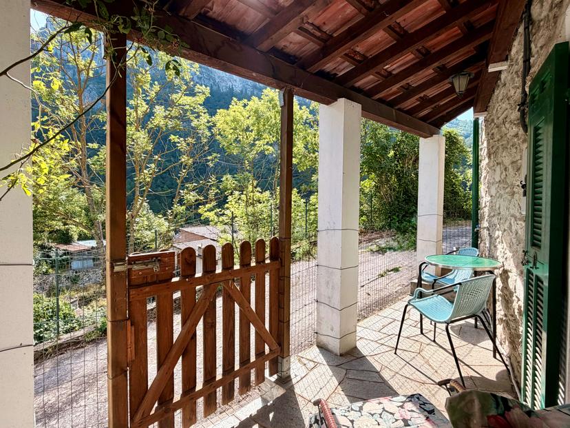 Casa indipendente in Frazione Cantarana, Ormea