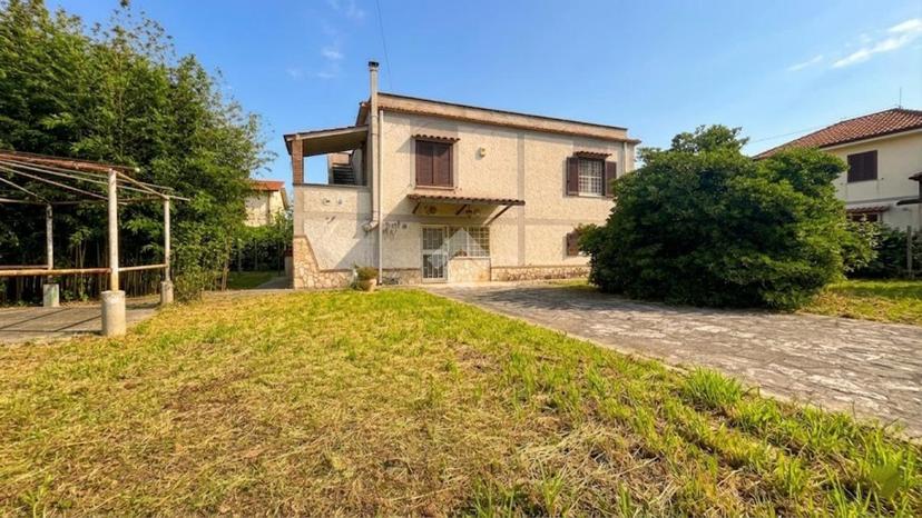 Casa indipendente in Strada Macchia Grande 35, Latina — foto 2 di 5