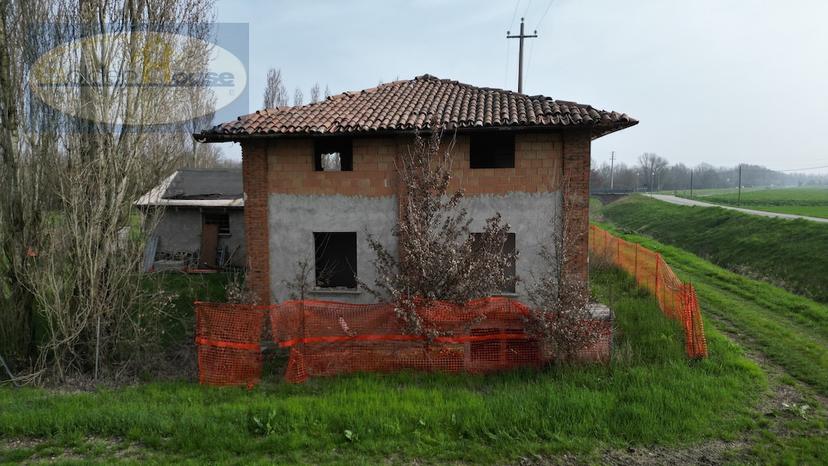 Casa colonica in Via Cavalle, Baricella — foto 2 di 5