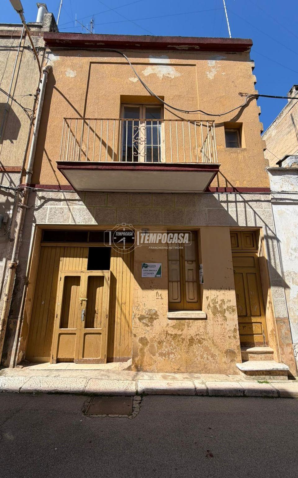 Casa indipendente in Via Elsa 8, Rutigliano