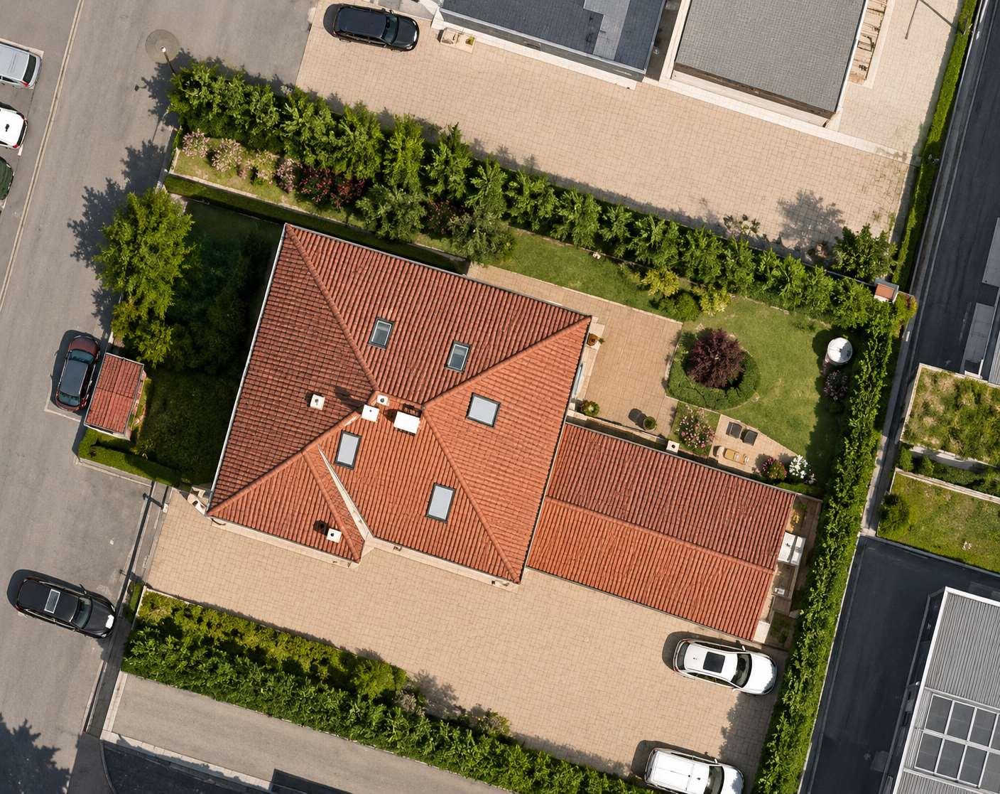Villa in Via Curiel 5., Reggio nell'Emilia