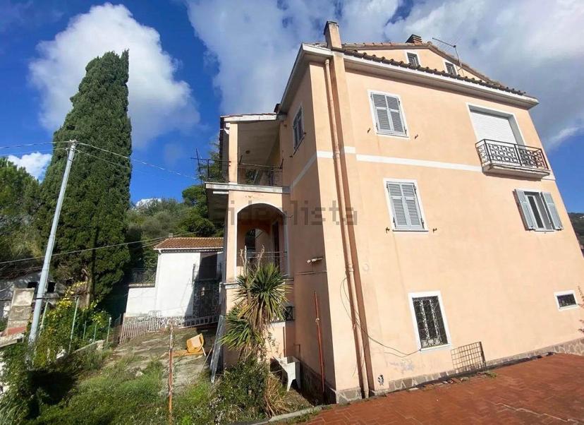Villa, Bolano — foto 5 di 5