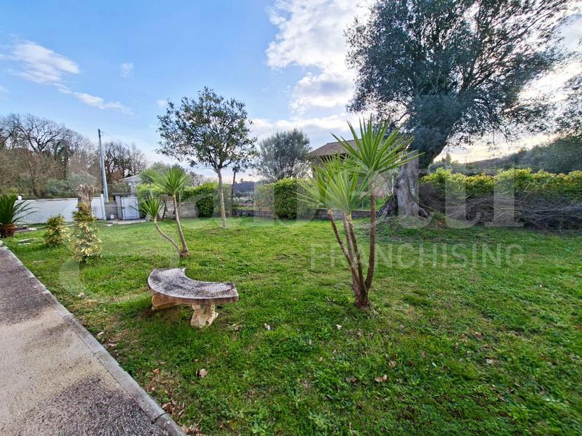 Casa indipendente in Viale Santa Reparata Snc, Teano — foto 5 di 5