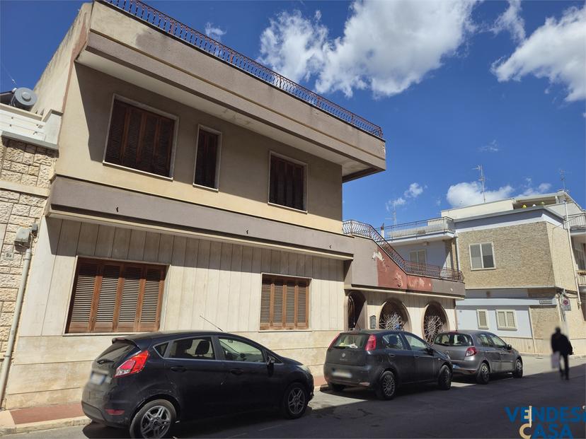 Casa indipendente in Via Borgo Rurale Nuovo 9, Adelfia — foto 2 di 5