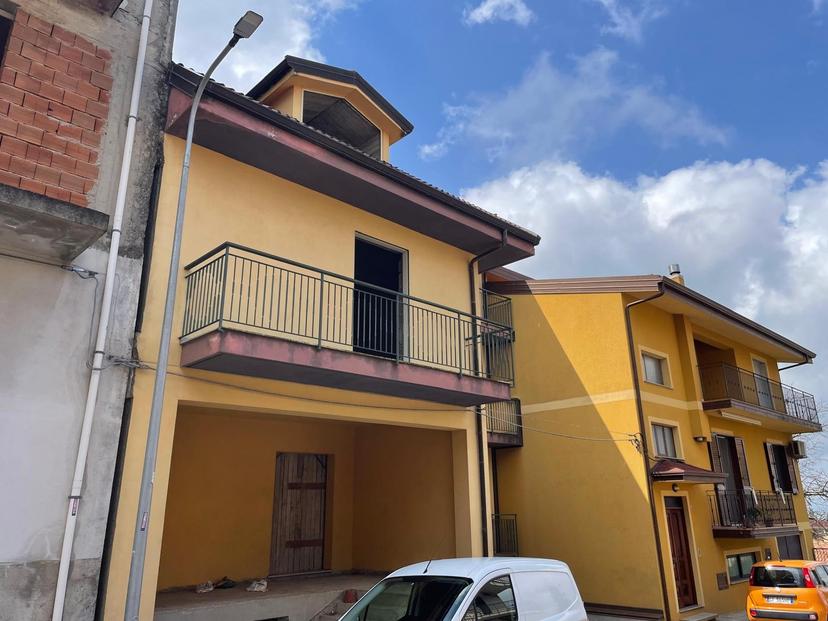 Casa indipendente in Via Cesare Pavese, Cittanova