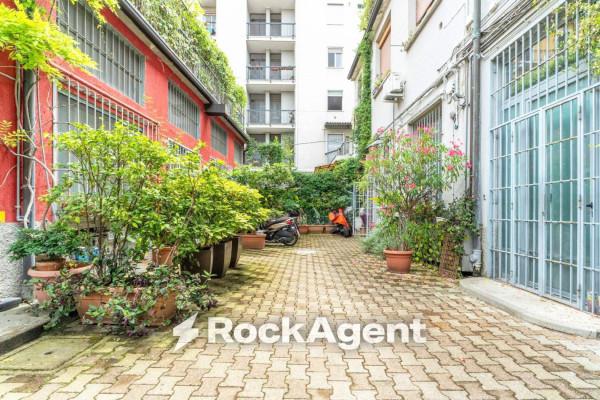Loft in Via Giuseppe Meda 58, Milano — foto 2 di 5