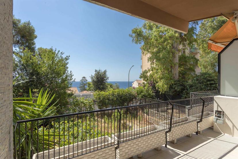 Bilocale in Via Padre Semeria, Sanremo