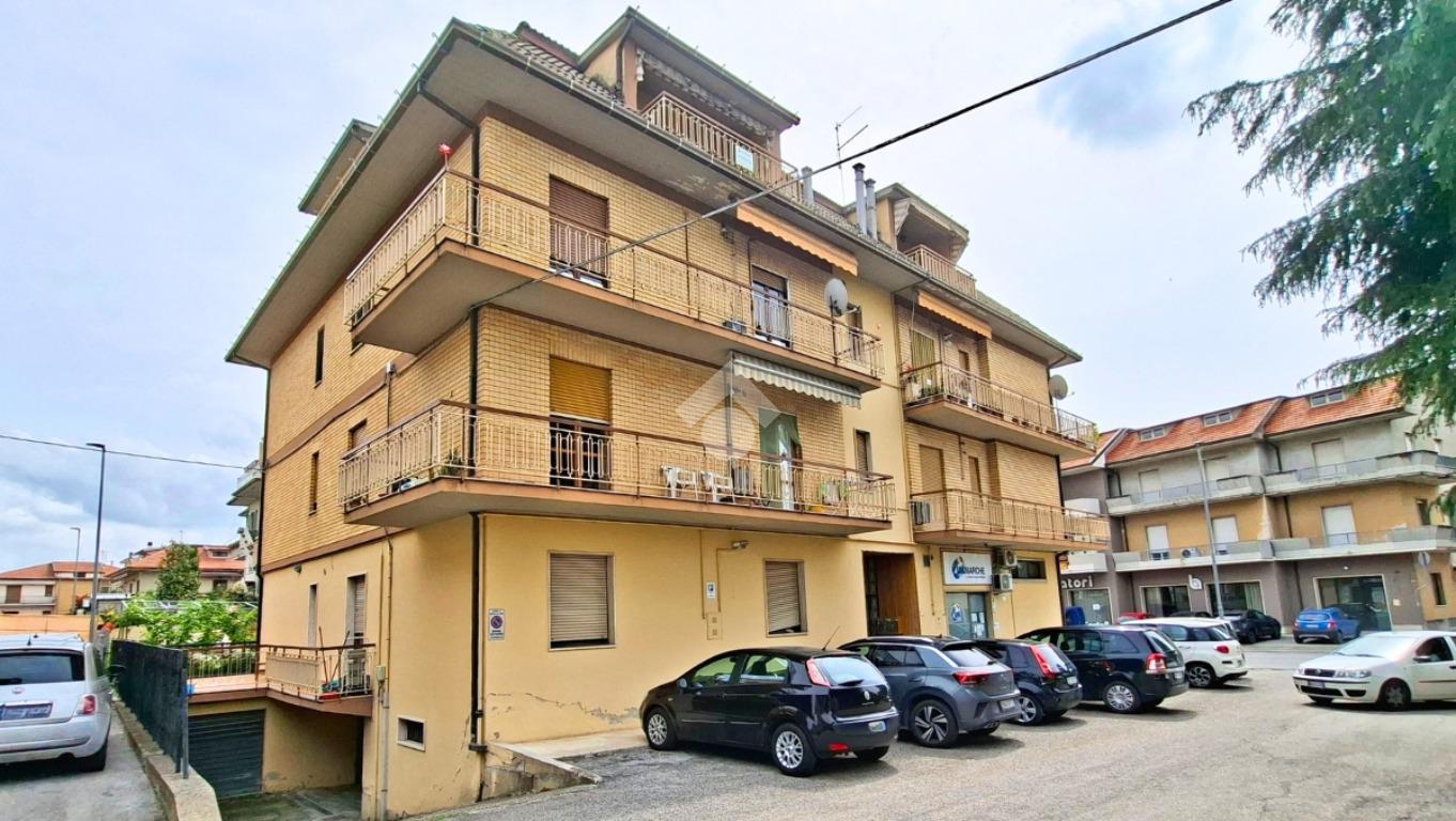 Quadrilocale in Via Francesco Crispi 4, Castel di Lama