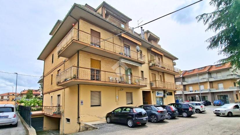 Quadrilocale in Via Francesco Crispi 4, Castel di Lama