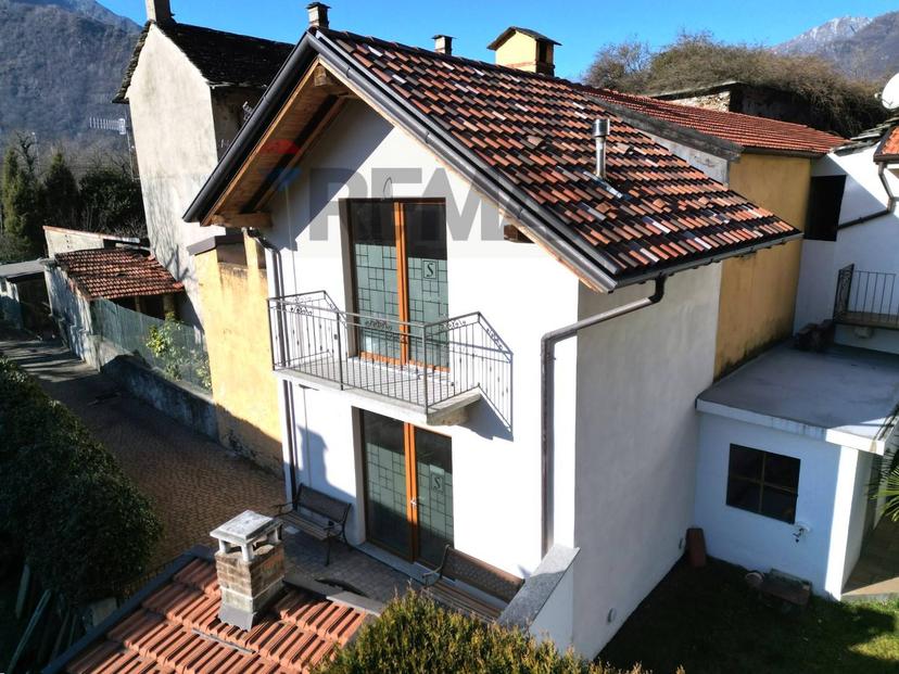 Villa in Via Giovanni Francia, Mergozzo — foto 2 di 5