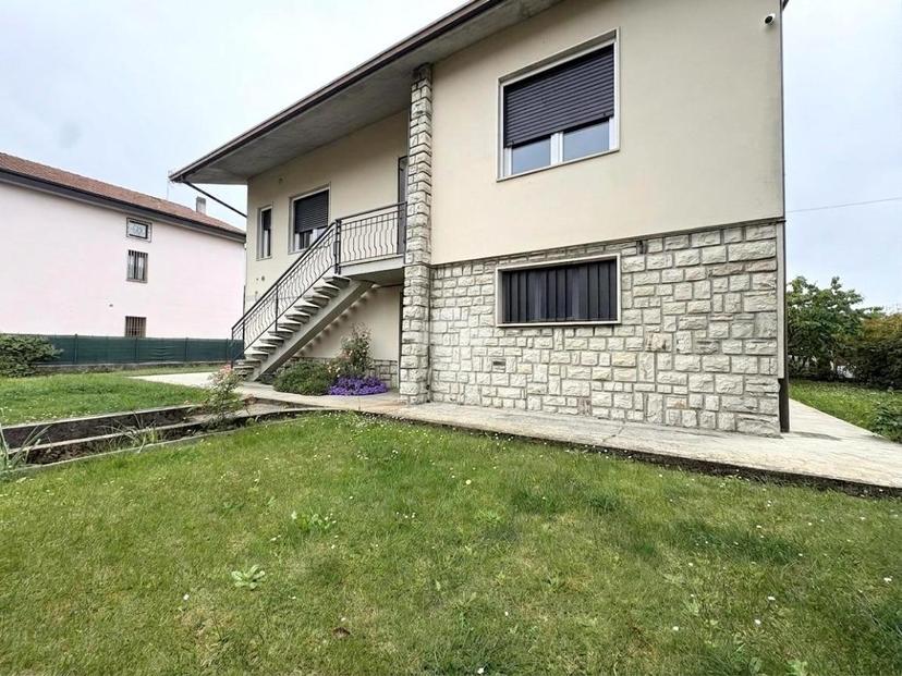 Villa in Via Seriole 50, Grumello del Monte — foto 3 di 5