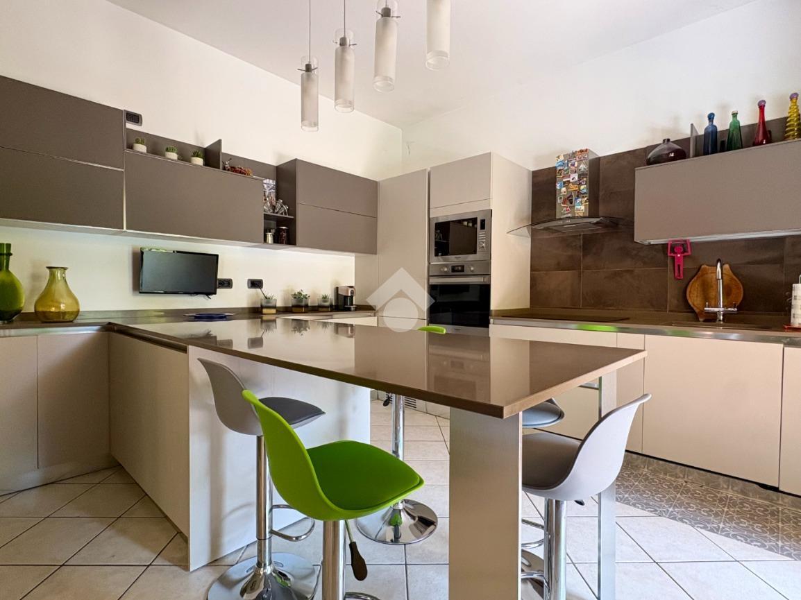 Villa a schiera in Corso Milano 1, Asti