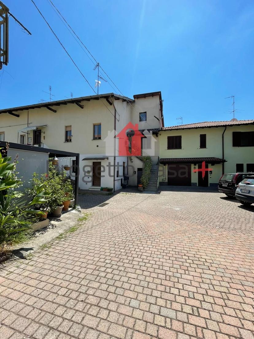 Trilocale, Carnago — foto 4 di 5