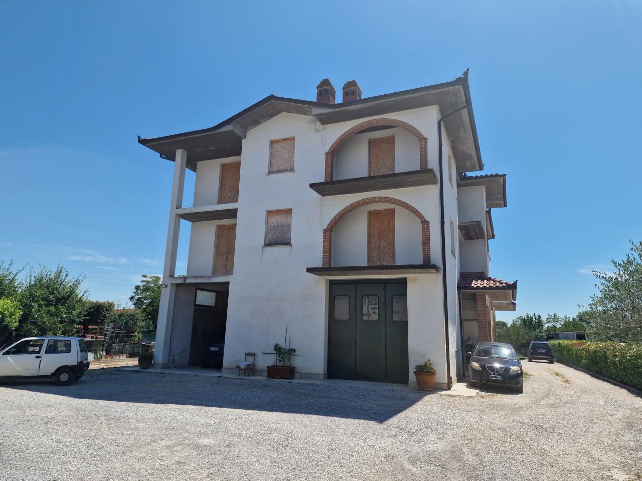 Quadrilocale, Torrita di Siena