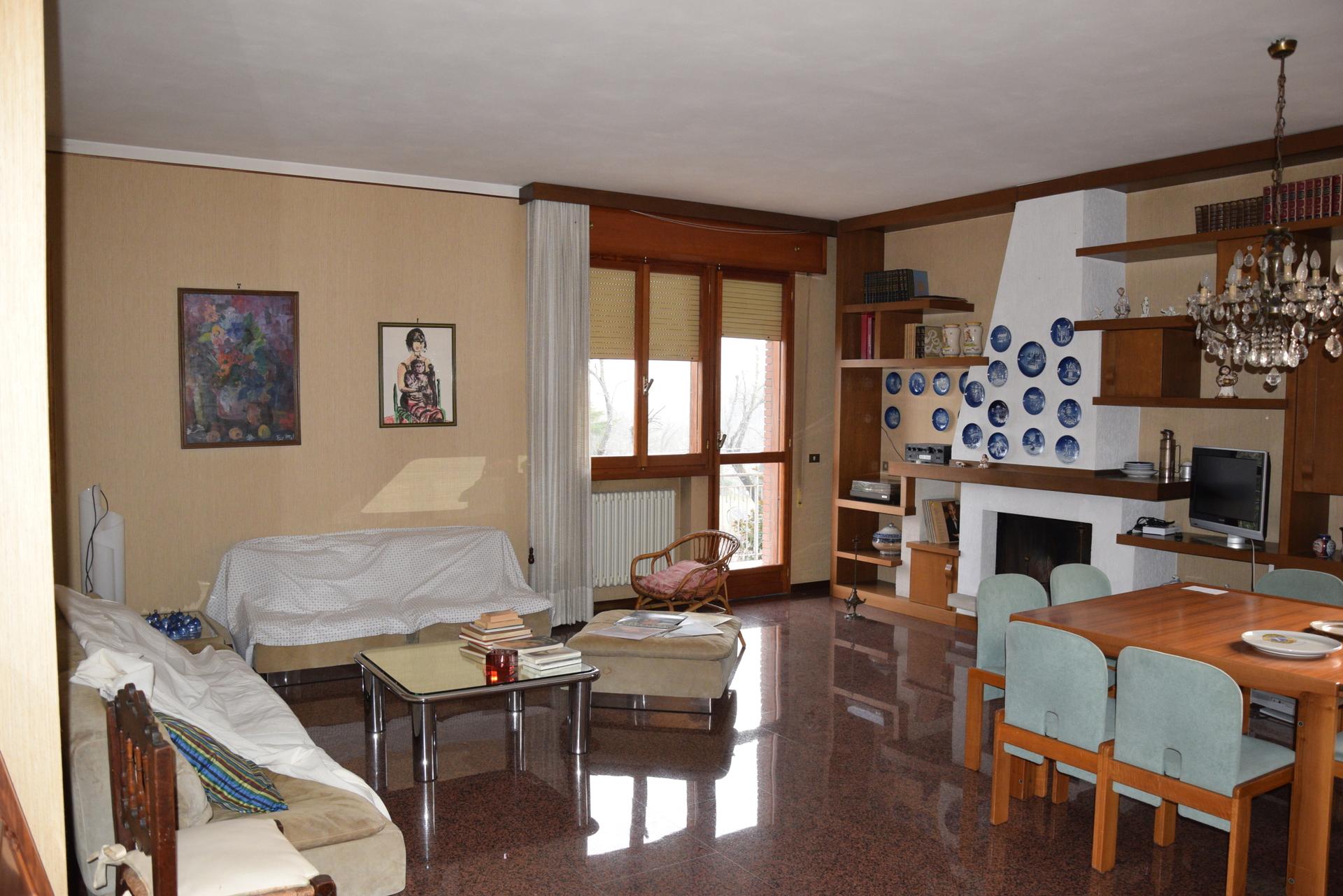 Appartamento in Piazza Capelli 34, Novafeltria