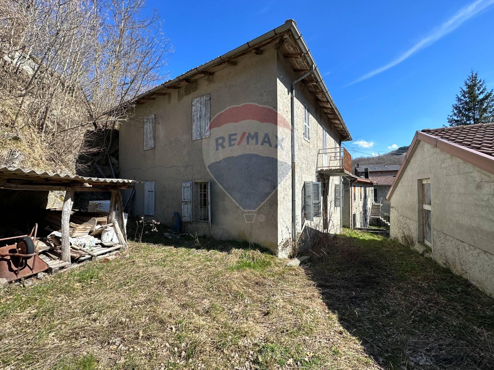 Casa indipendente in Via Agrimonte 3, Corniglio