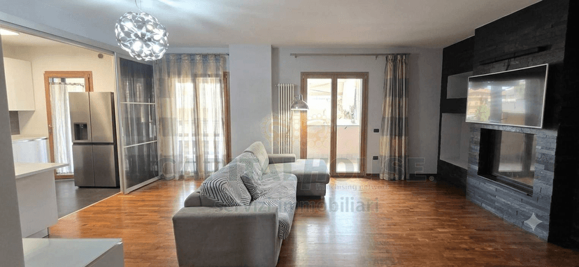 Trilocale in Via Marchesiello, Caserta