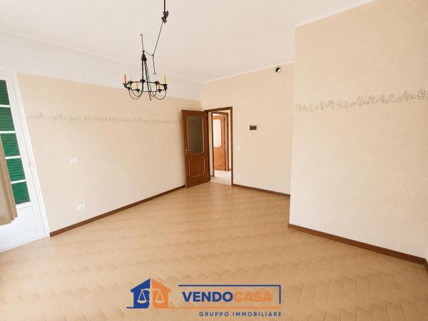 Villa bifamiliare in Via Niccolò Paganini, Pietra Ligure