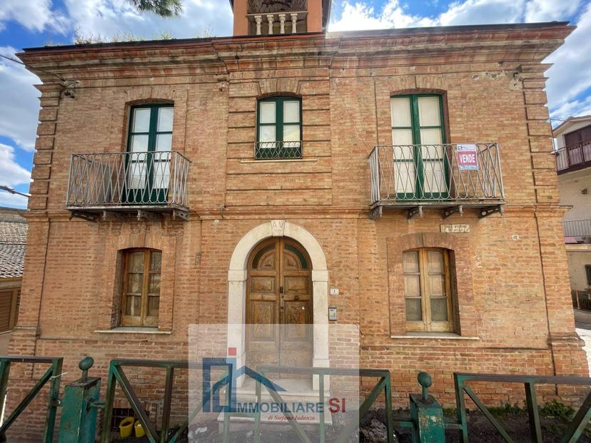 Casa indipendente in Piazza San Giuseppe, Sant'Angelo a Cupolo — foto 2 di 5