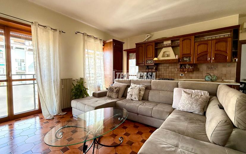 Trilocale in Via Merano 5, Cologno Monzese