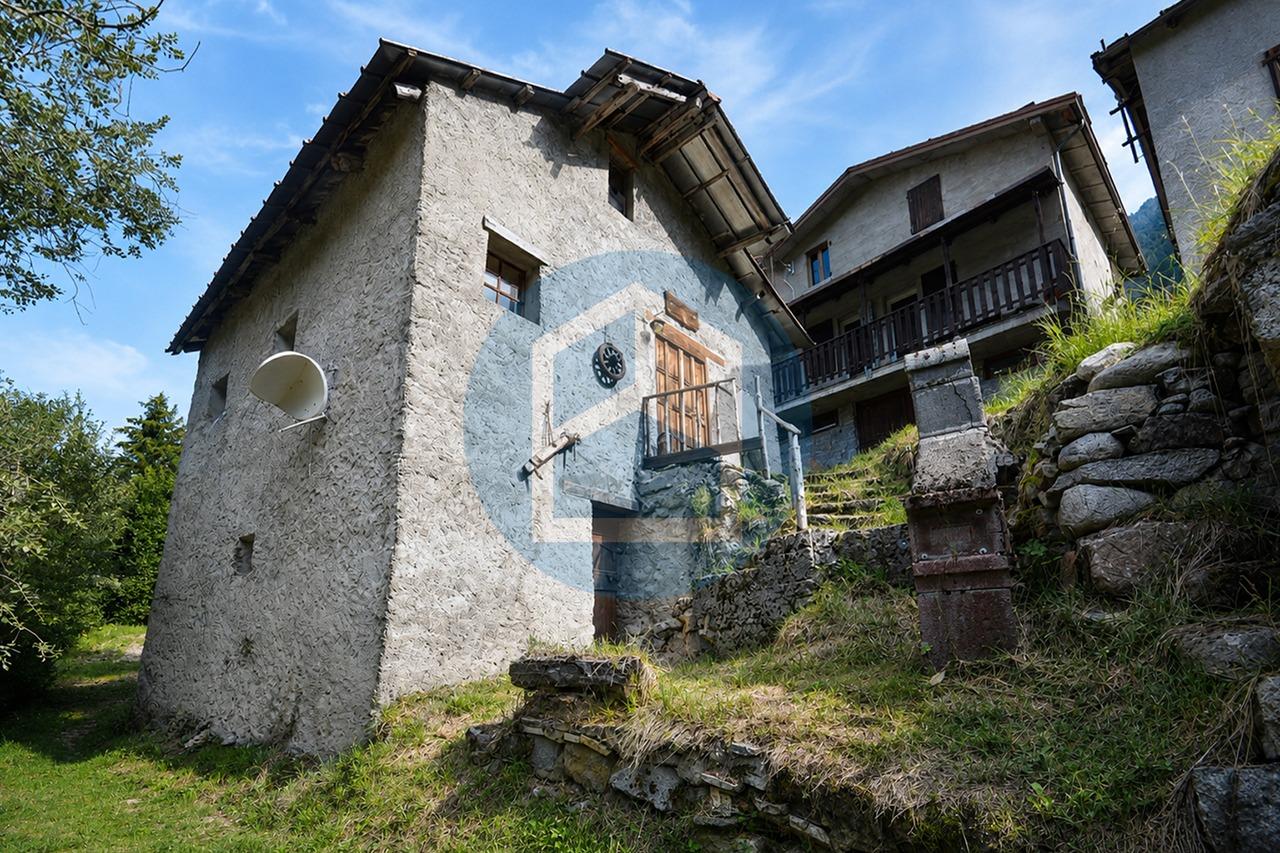Casale in Strada per Volano, Cimbergo